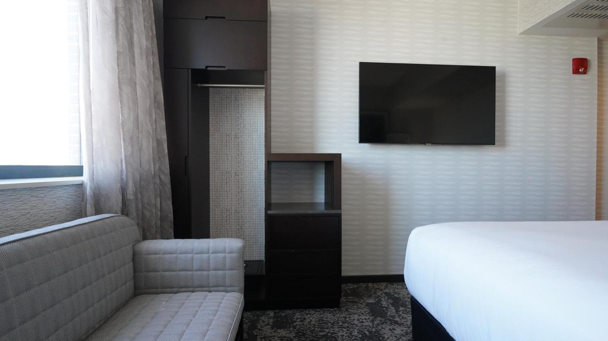 Doubletree By Hilton Long Island City, Ny Нью-Йорк Экстерьер фото