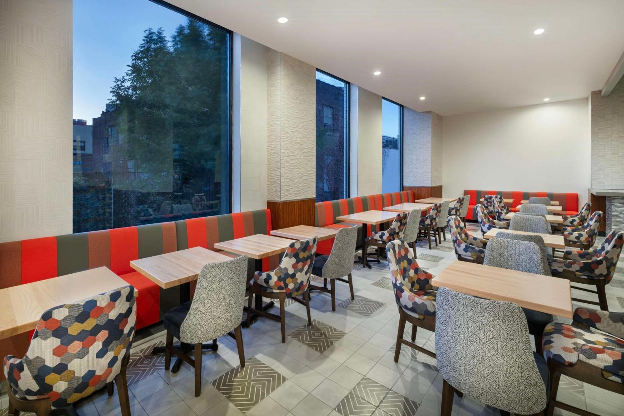 Doubletree By Hilton Long Island City, Ny Нью-Йорк Экстерьер фото