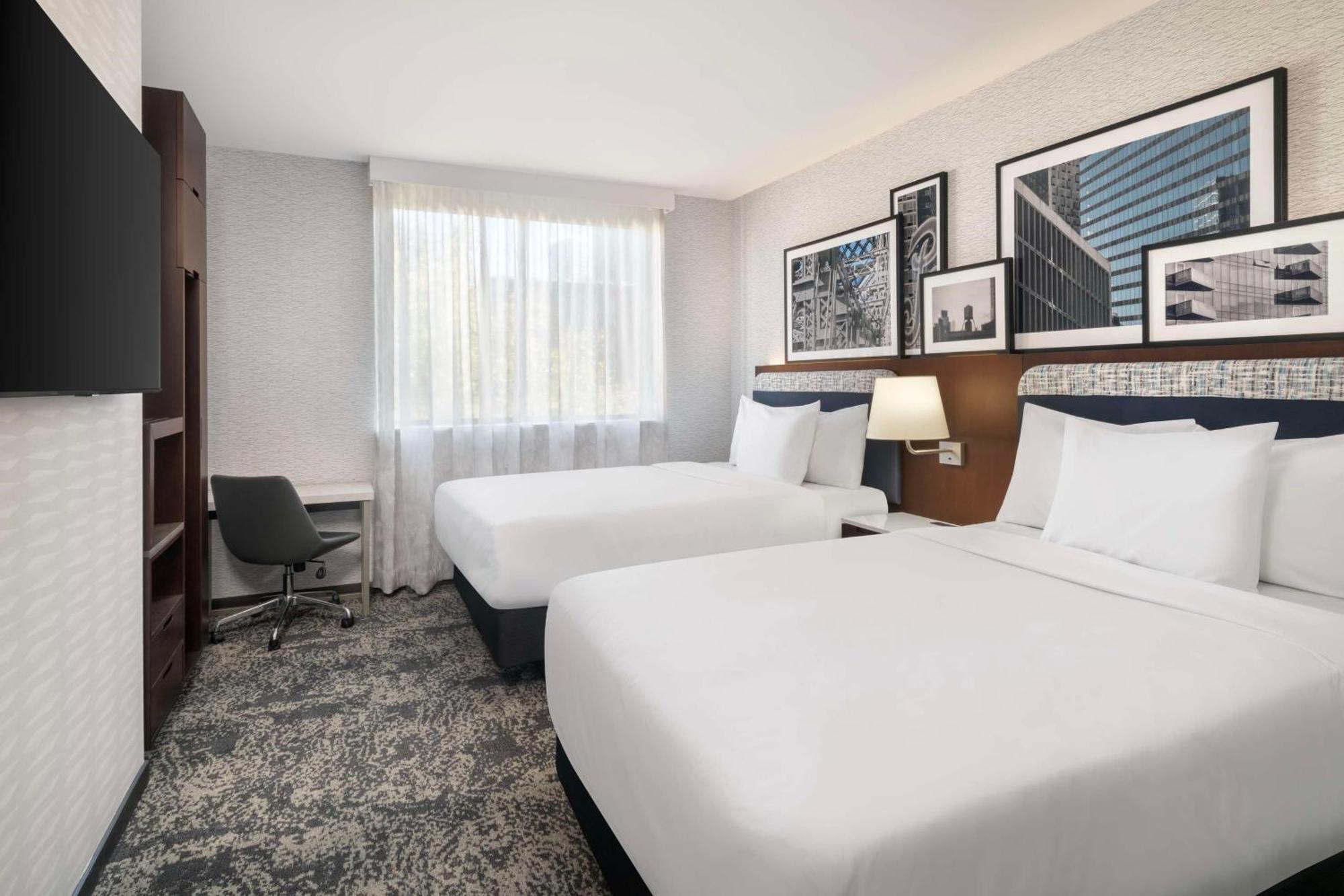 Doubletree By Hilton Long Island City, Ny Нью-Йорк Экстерьер фото