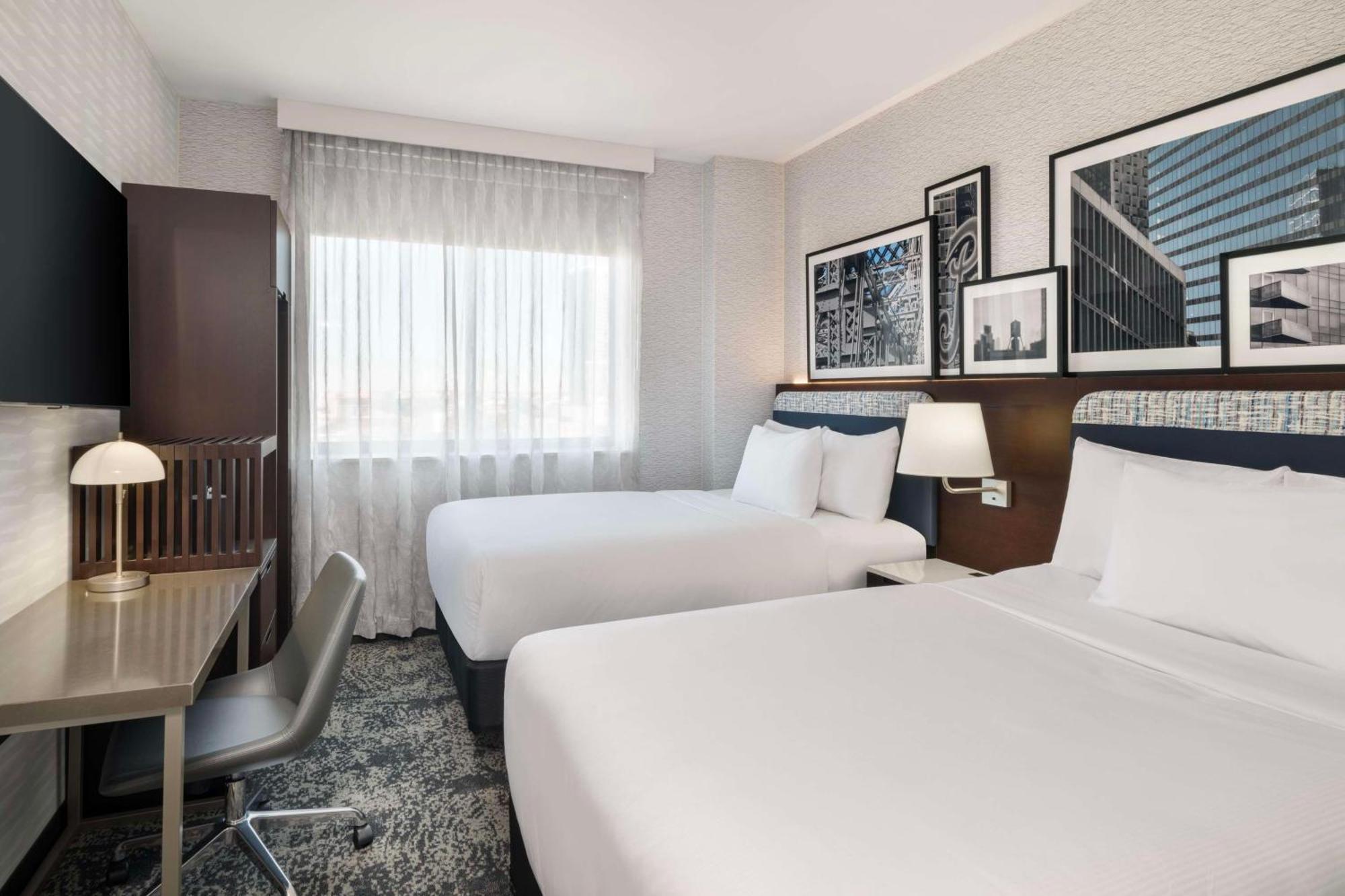 Doubletree By Hilton Long Island City, Ny Нью-Йорк Экстерьер фото